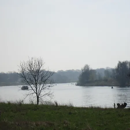 In Well Near Maasduinen Park Дом отдыха