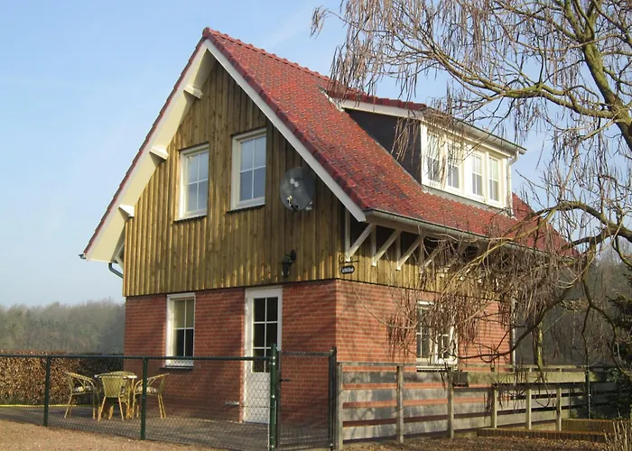 In Well Near Maasduinen Park بيت للعطل Knikkerdorp